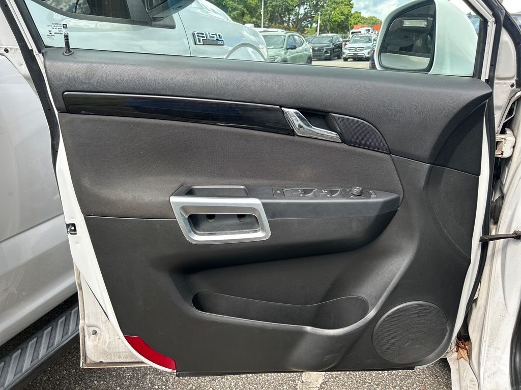 Used 2013 White Chevrolet LT image 7