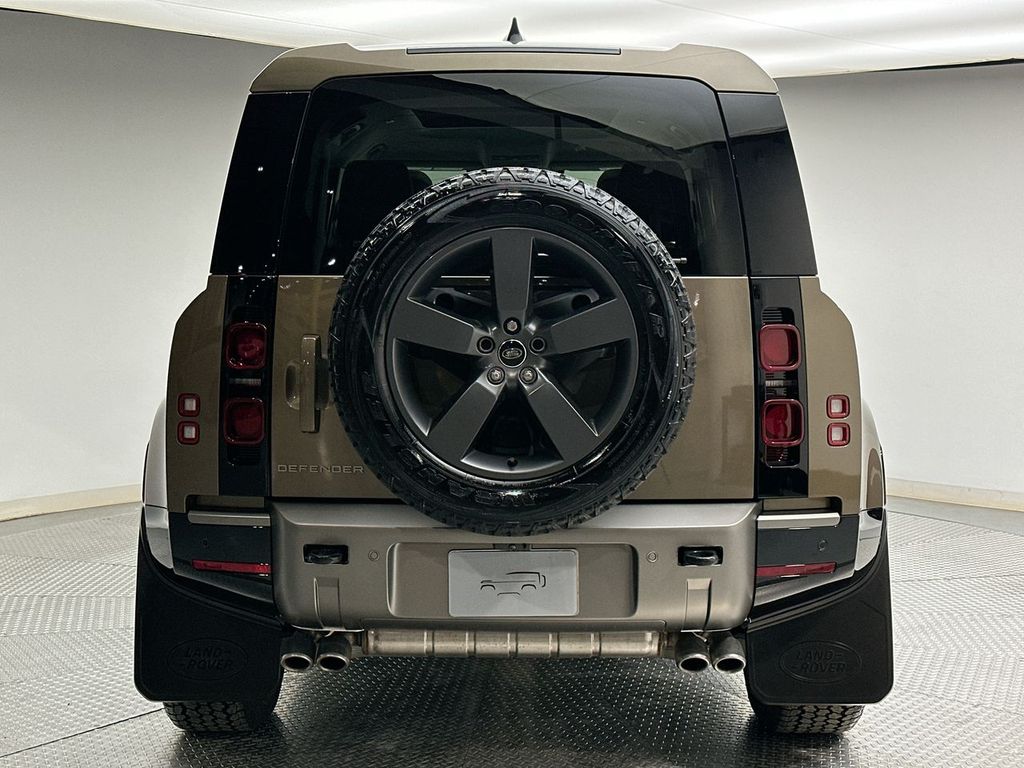 Thumbnail: 2025 Land Rover Defender - 12