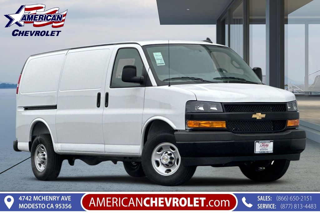2025 Chevrolet Express Cargo 3500 RWD