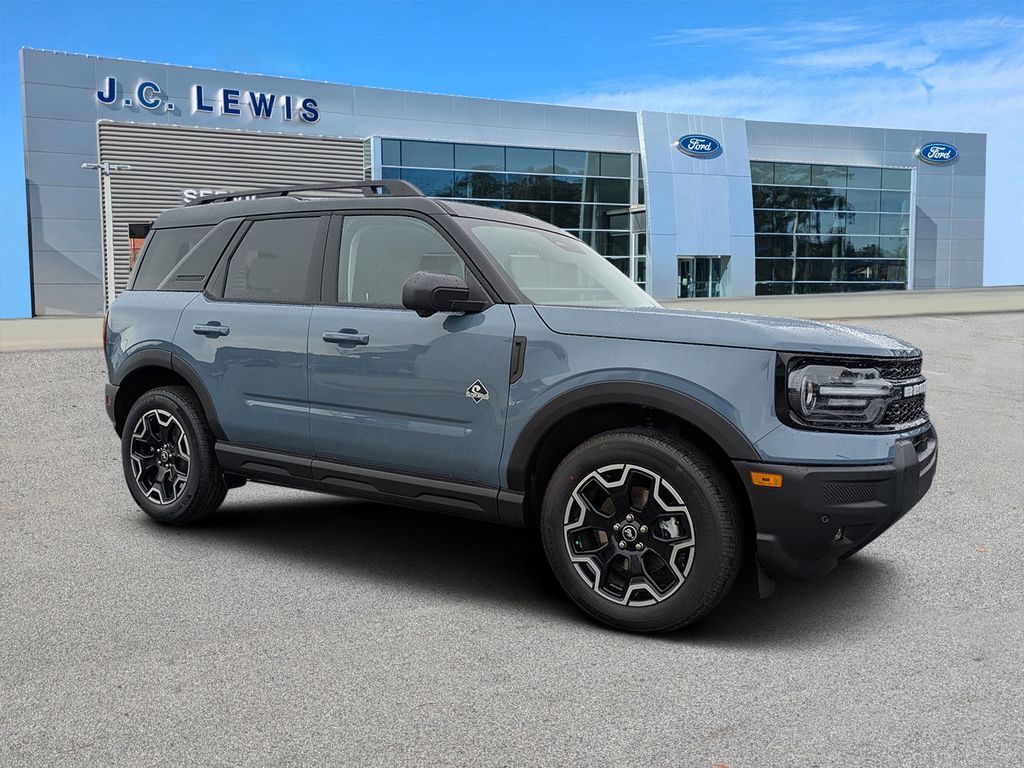 2025 Ford Bronco Sport Outer Banks's photo