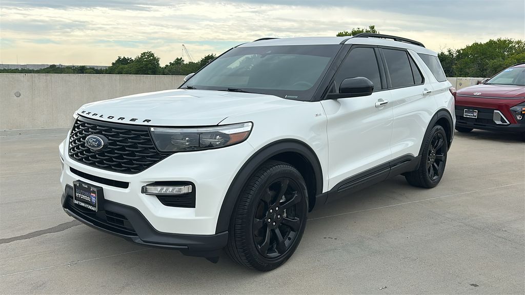 2024 Ford Explorer ST-Line White at DeMontrond Auto Country