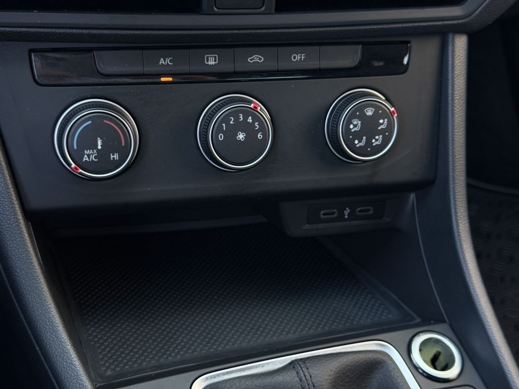 Used 2023 Volkswagen Jetta Sedan