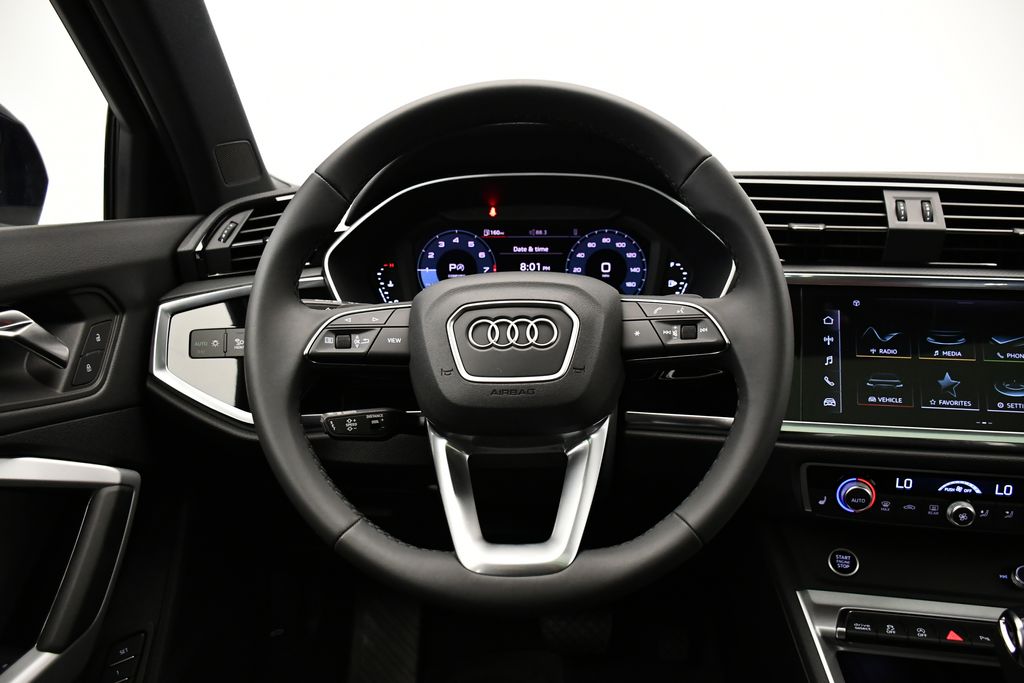 Thumbnail: 2025 Audi Q3 - 20