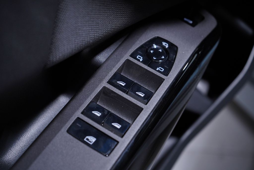 Thumbnail: 2026 BMW X3 - 13