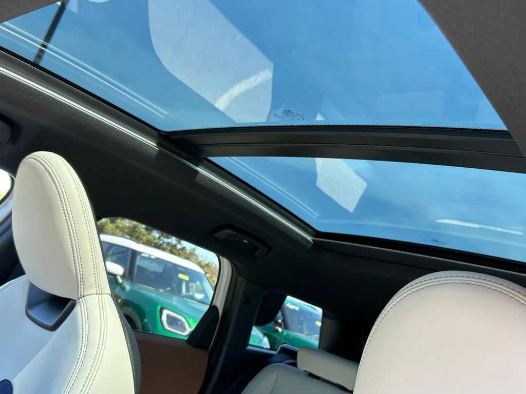 Thumbnail: 2025 MINI Cooper Countryman - 16