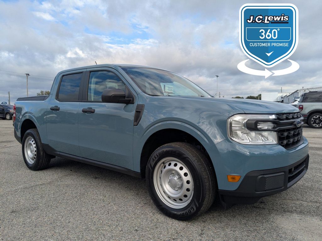 2022 Ford Maverick XL