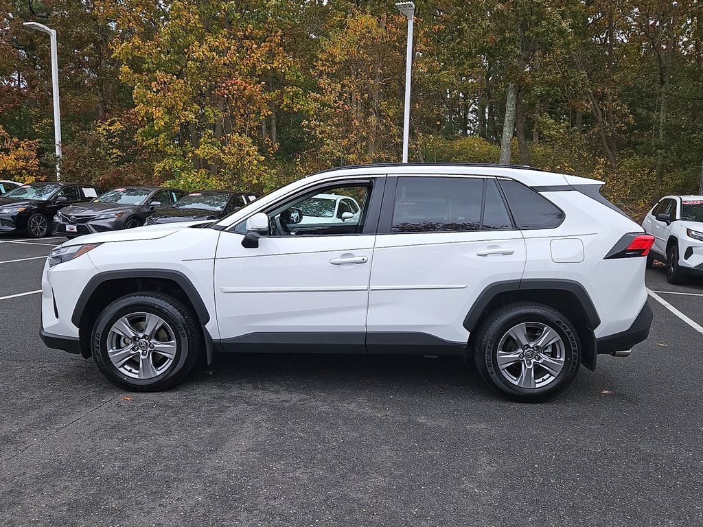 Thumbnail: 2024 Toyota RAV4 - 8