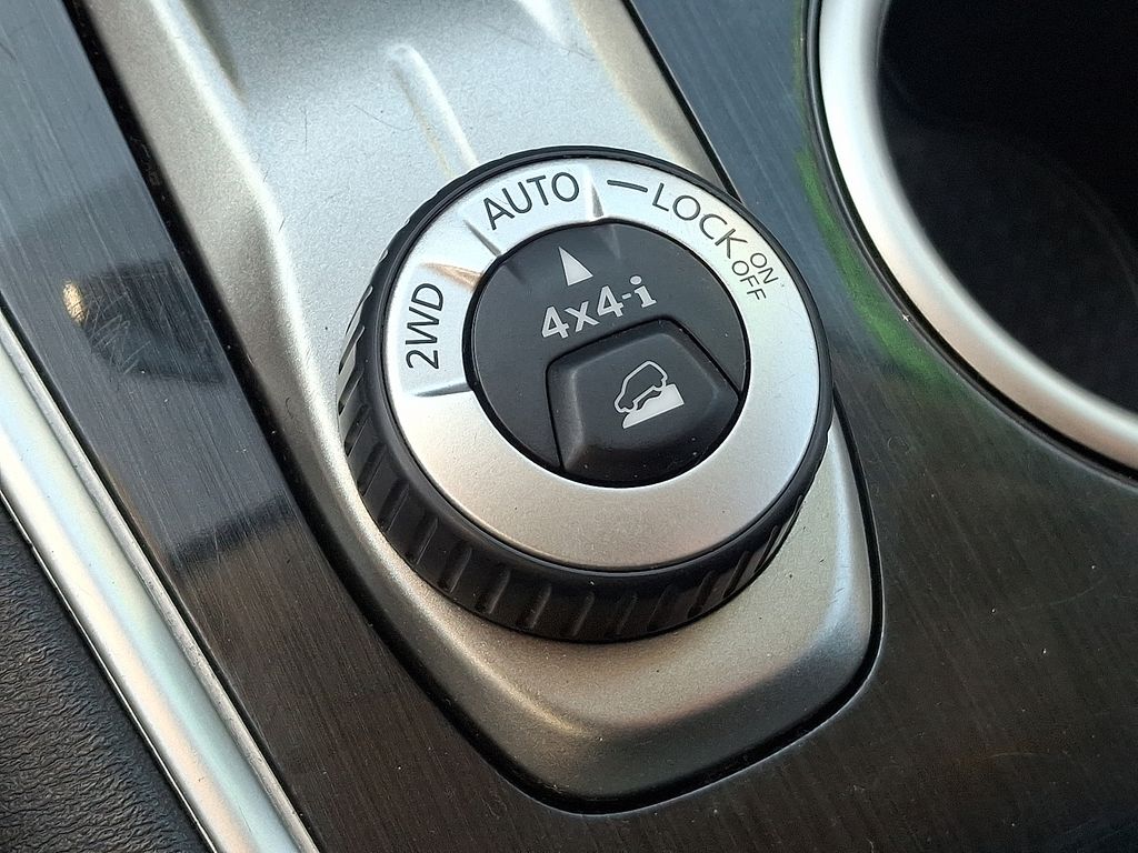Thumbnail: 2019 Nissan Pathfinder - 26