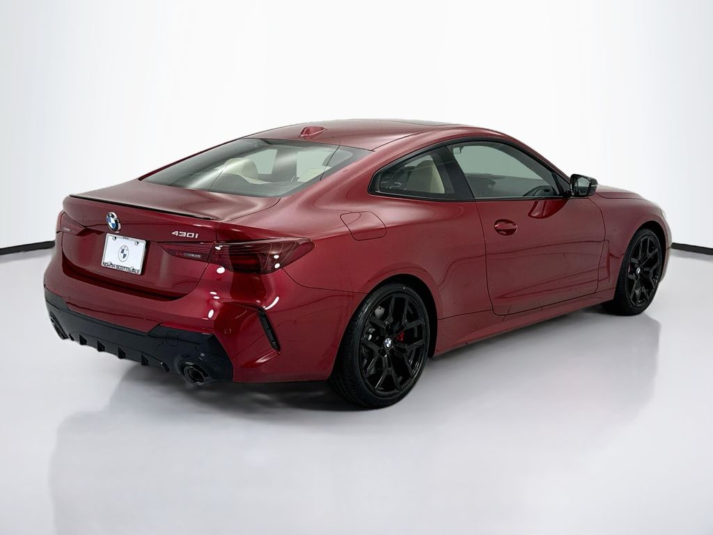 Thumbnail: 2027 BMW 4 Series - 5