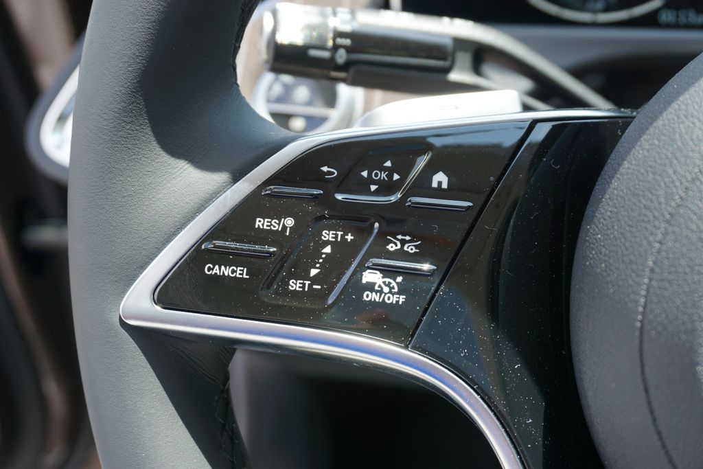 2025 Mercedes-Benz E-Class E 350 26
