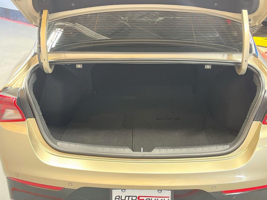 Used 2021 Crystal Beige Kia EX image 26
