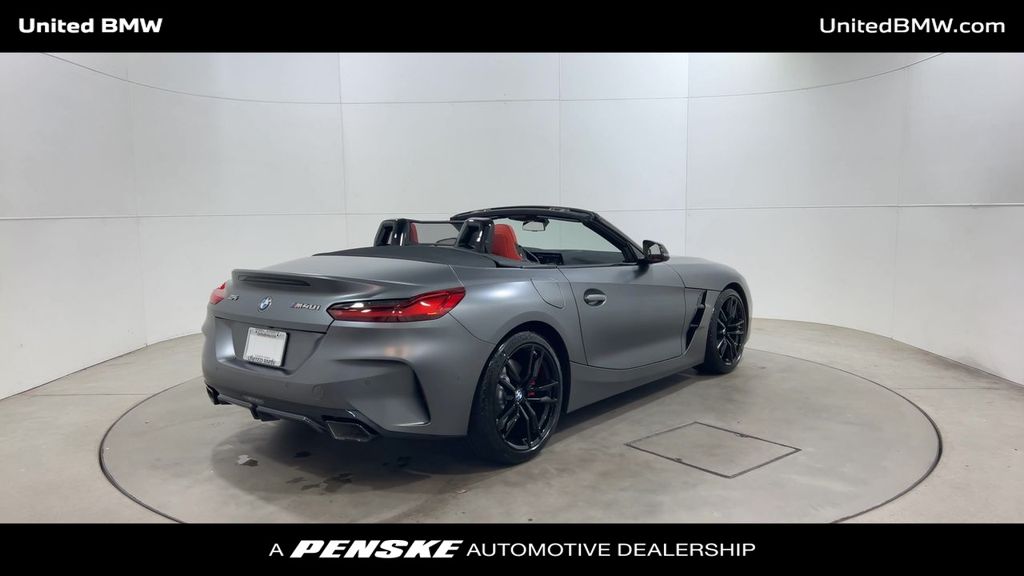 2025 BMW Z4 M40i 8