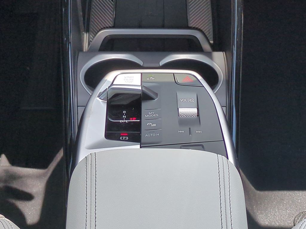 New 2026 White BMW xDrive28i image 19