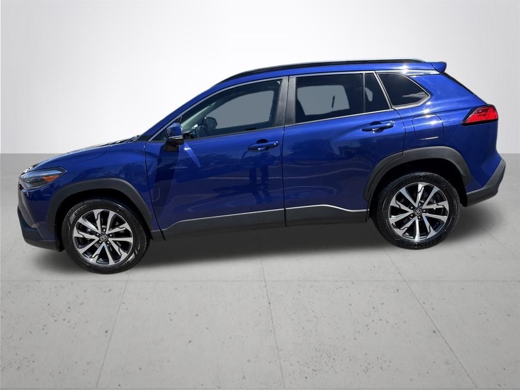 2024 Toyota Corolla Cross XLE