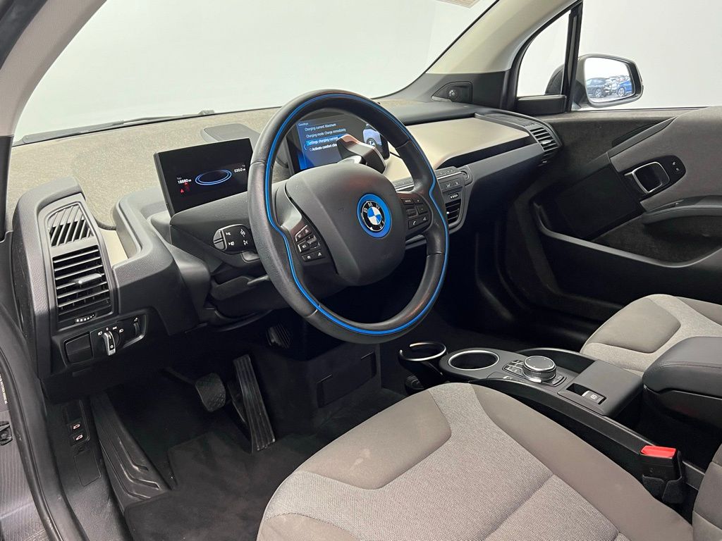 Thumbnail: 2019 BMW i3 - 23