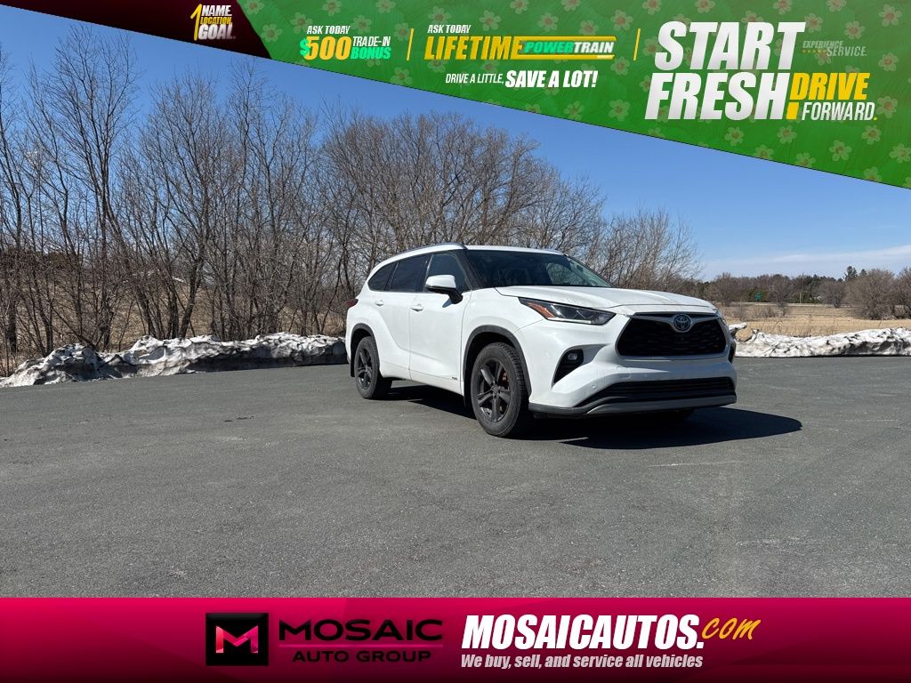 White 2022 Toyota Highlander Hybrid Platinum AWD SUV / Crossover All-Wheel Drive Continuously Variable Transmission