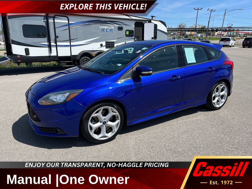 Blue Metallic 2014 Ford Focus ST Hatchback Front-Wheel Drive 6-Speed Manual