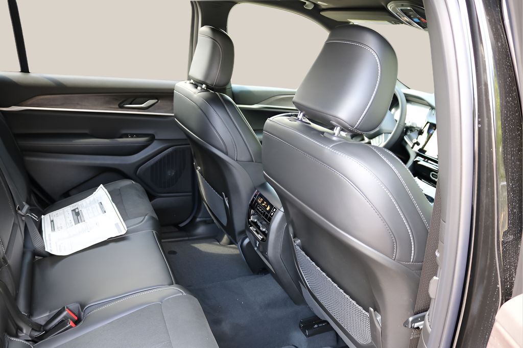 New 2026 Black Jeep Laredo Altitude image 19