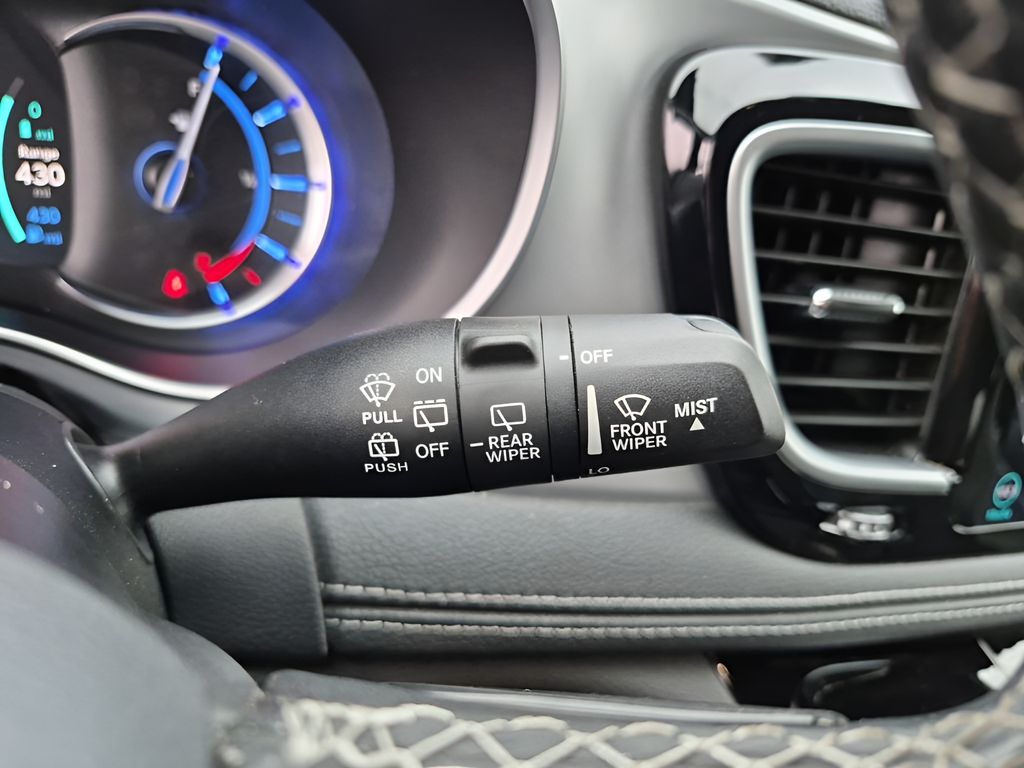 Used Car 2020 Chrysler Pacifica Hybrid  Limited For Sale Under $30,000 In Austin, Texas