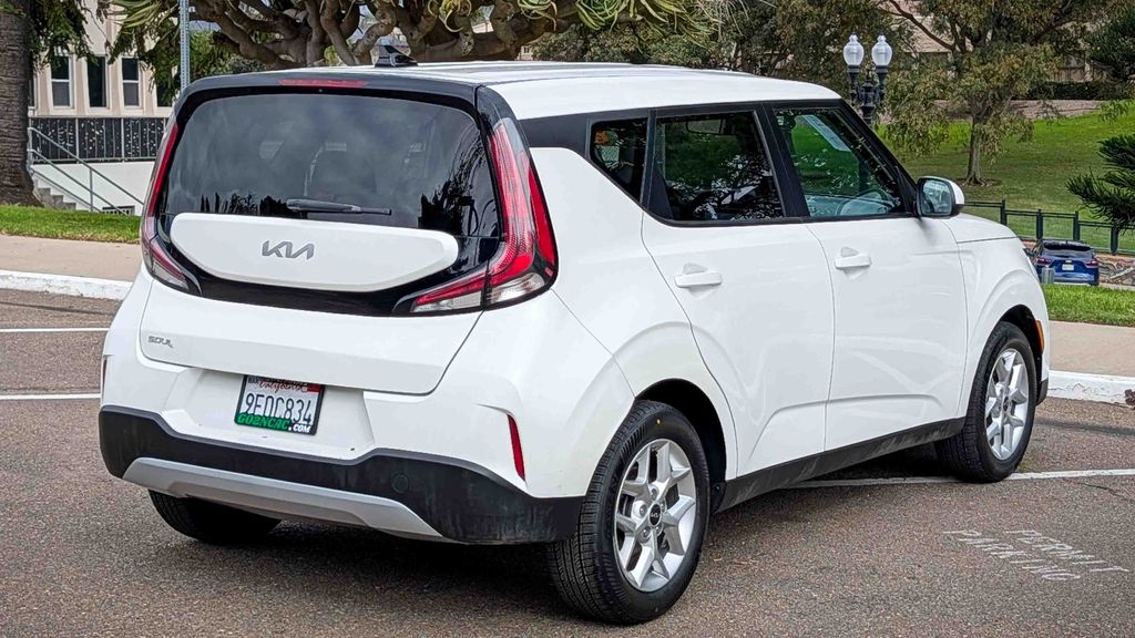 Used 2023 Kia Soul LX 4D Hatchback