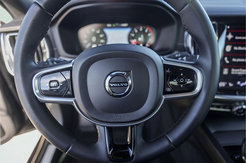 Used Car 2022 Volvo S60  B5 R-design For Sale Under $25,000 In Austin, Texas