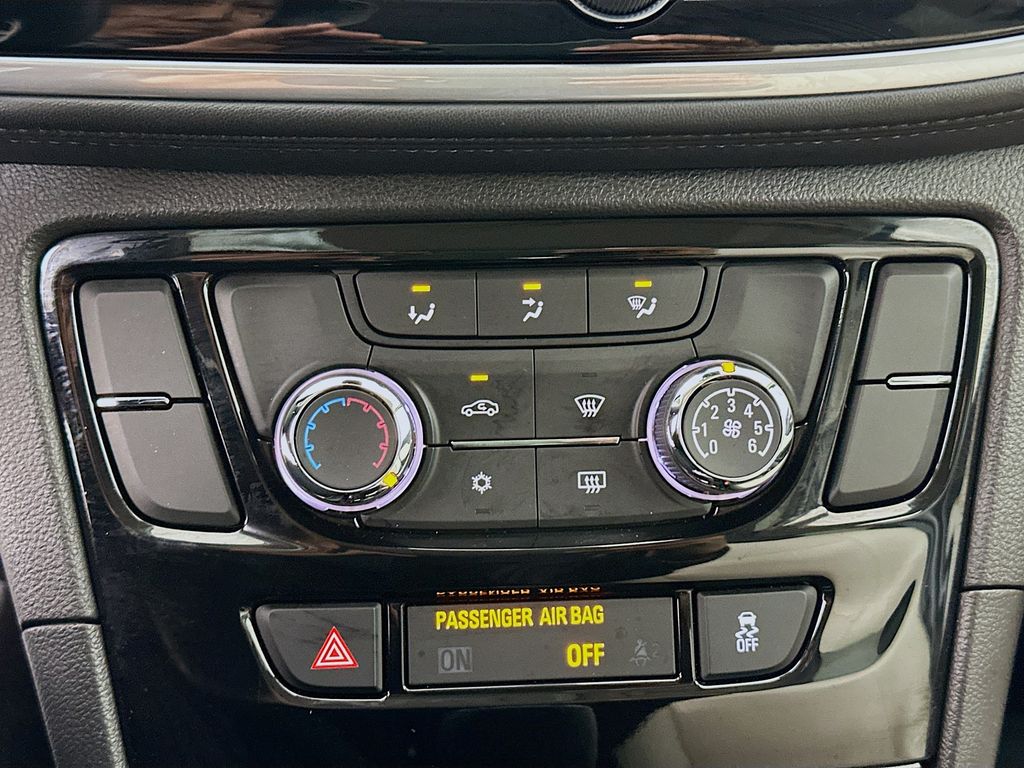 Thumbnail: 2019 Buick Encore - 15