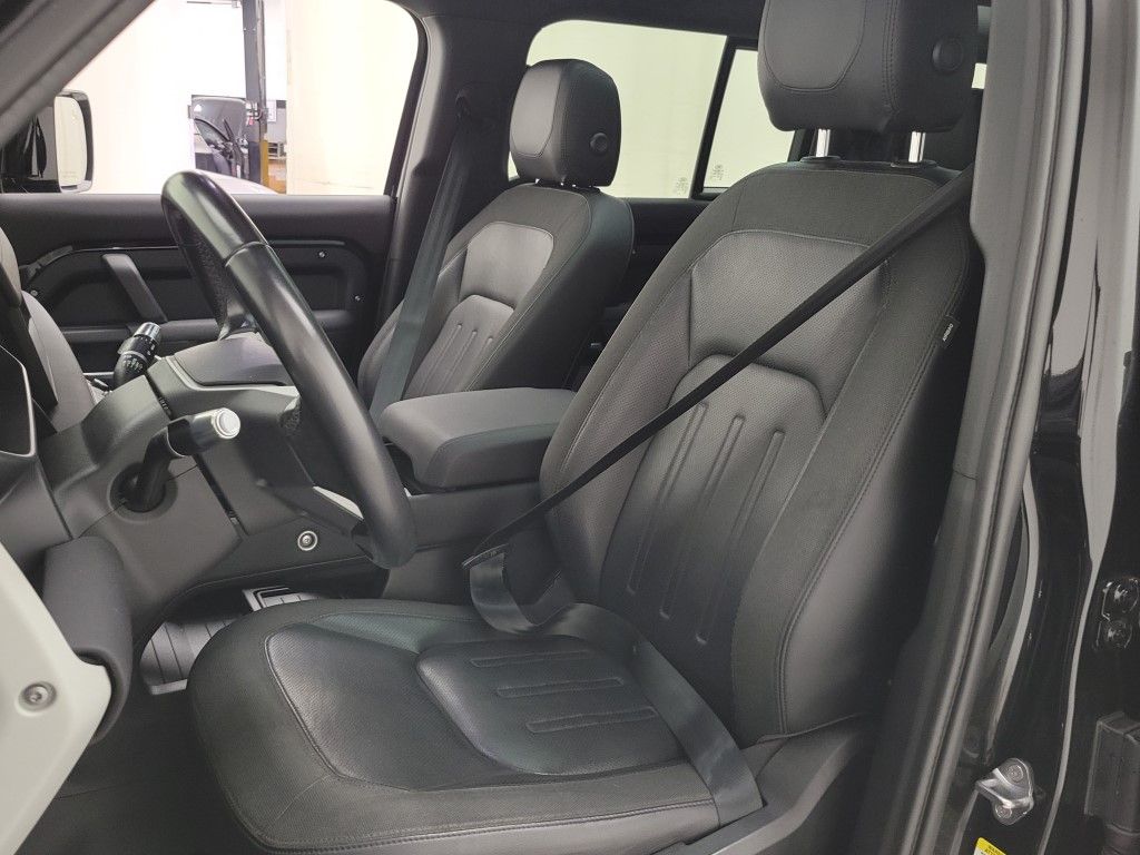 Thumbnail: 2021 Land Rover Defender - 25
