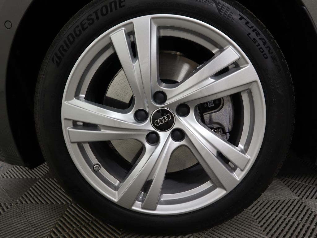 Thumbnail: 2025 Audi A5 - 32