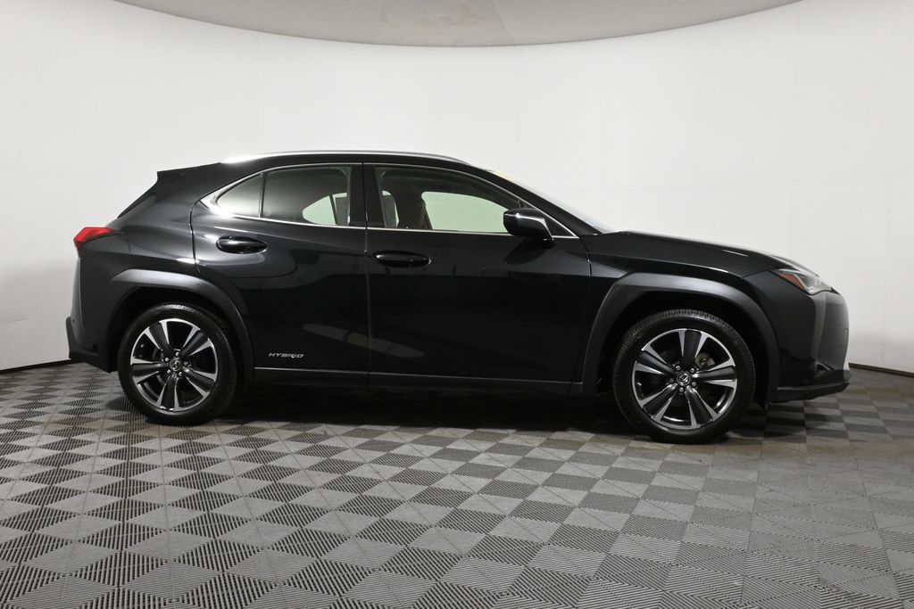2020 Lexus UX 250h 8