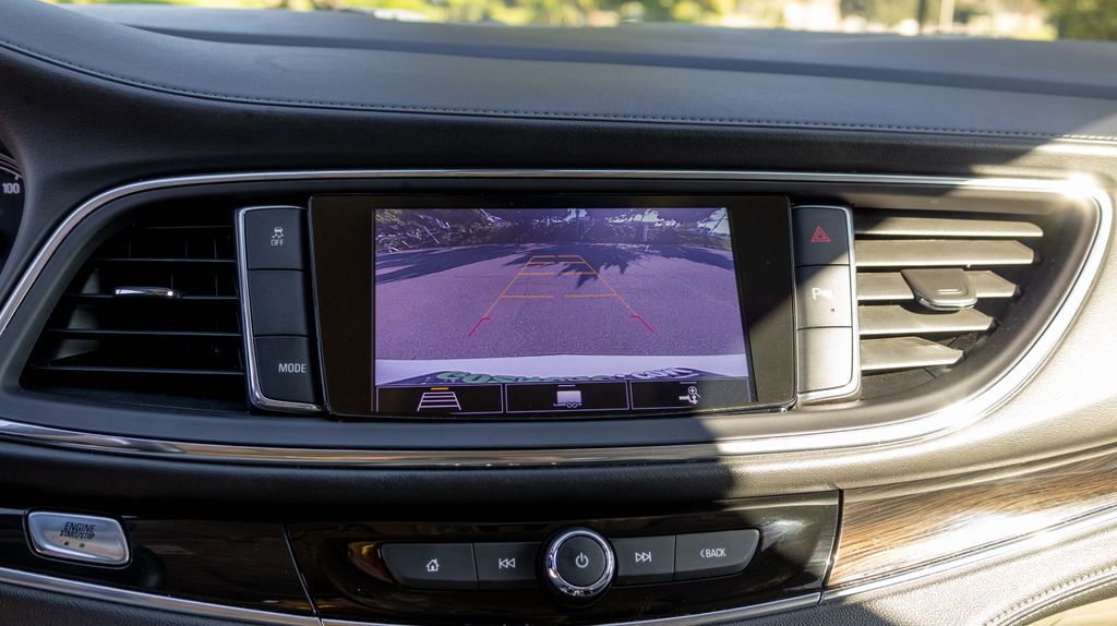 Used 2020 Buick Enclave Essence 4D Sport Utility