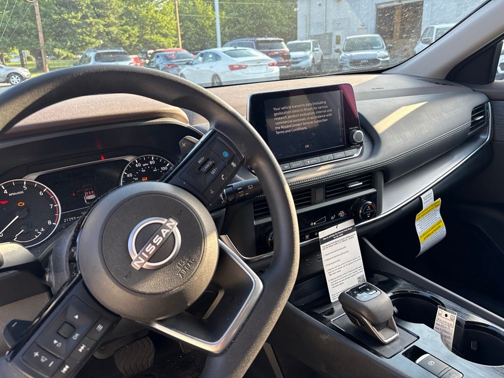 2023 Nissan Rogue — photo 6