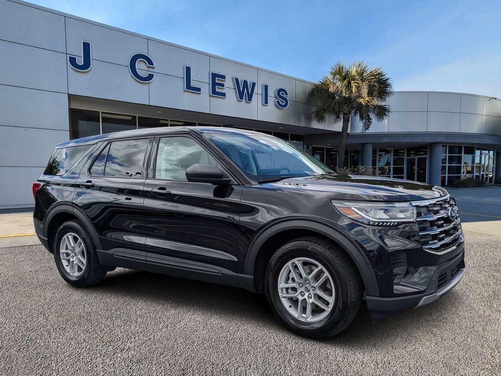  2026 Ford Explorer Active RWD   
