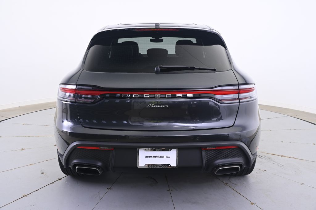 Thumbnail: 2025 Porsche Macan - 6