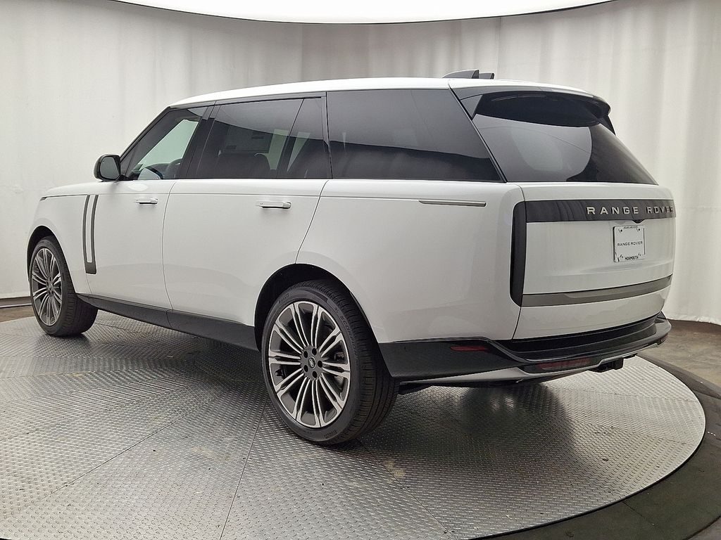 Thumbnail: 2025 Land Rover Range Rover - 4