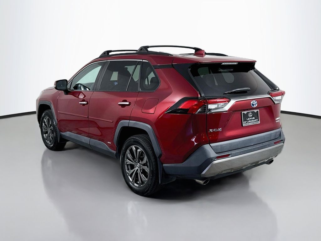 Thumbnail: 2022 Toyota RAV4 - 7