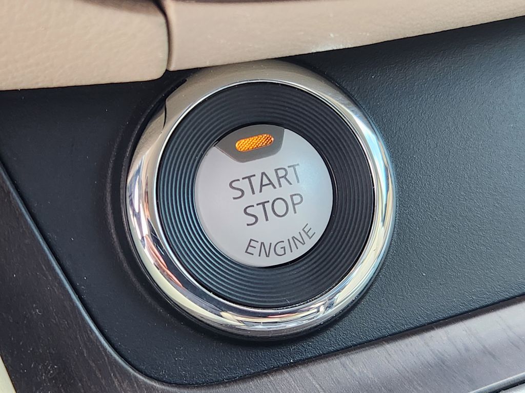 2023 Nissan Murano Platinum White at Central Houston Nissan