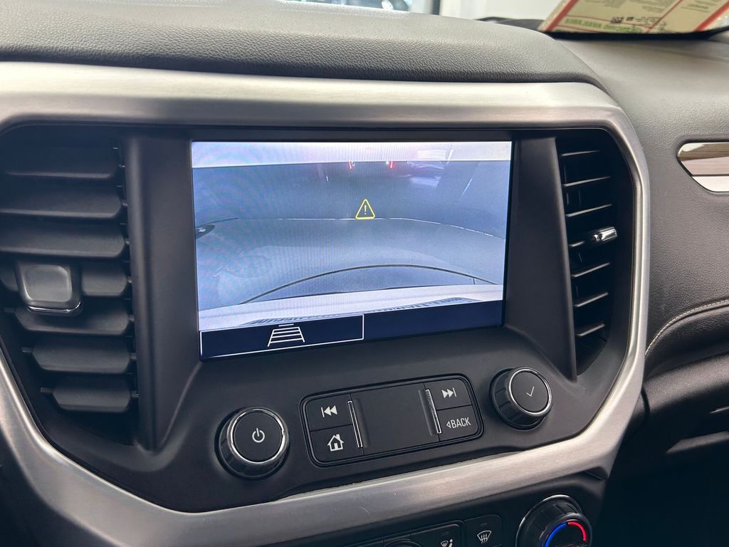 Used 2022 Summit White GMC SLE image 19