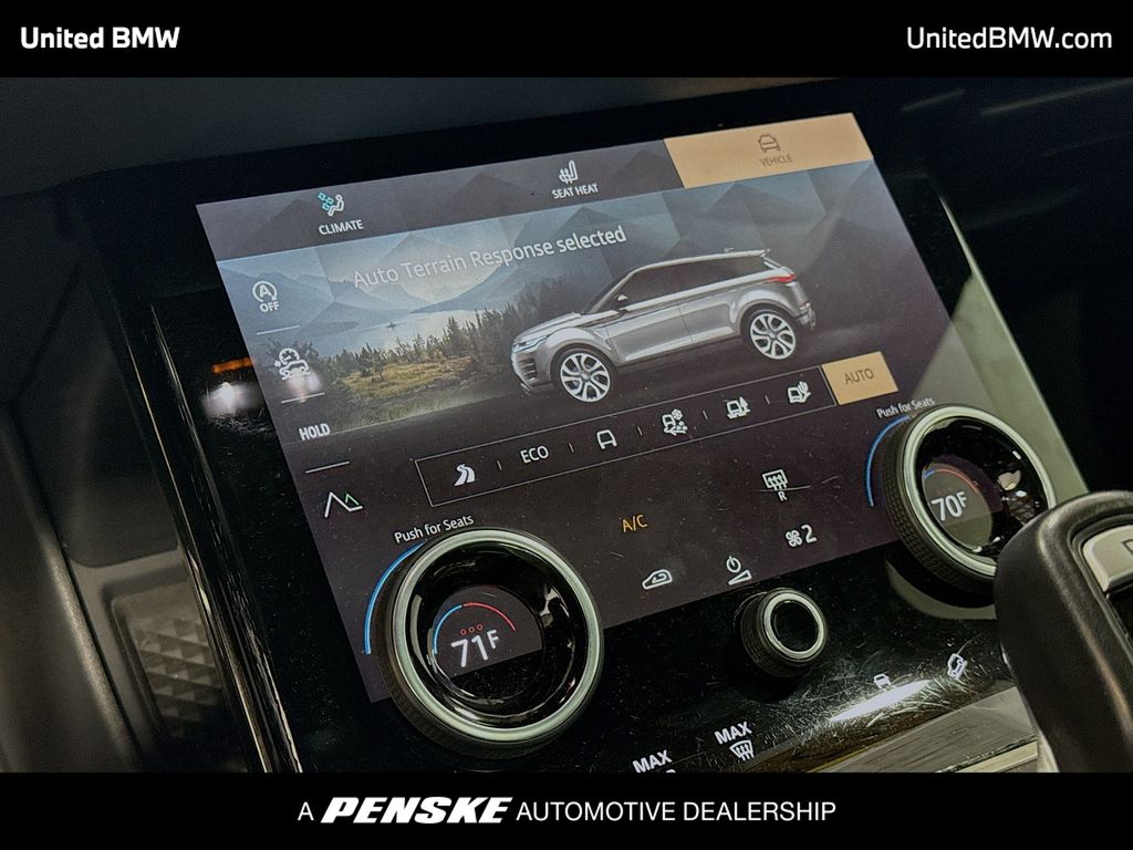 Thumbnail: 2021 Land Rover Range Rover Evoque - 11