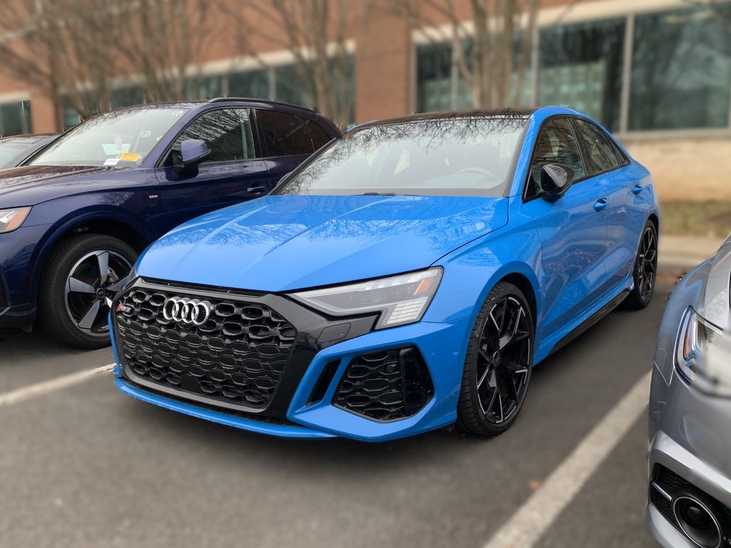 Thumbnail: 2023 Audi RS 3 - 3