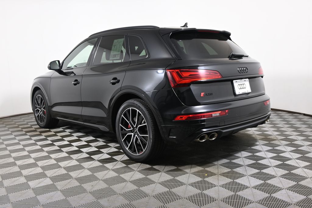 Thumbnail: 2023 Audi SQ5 - 5