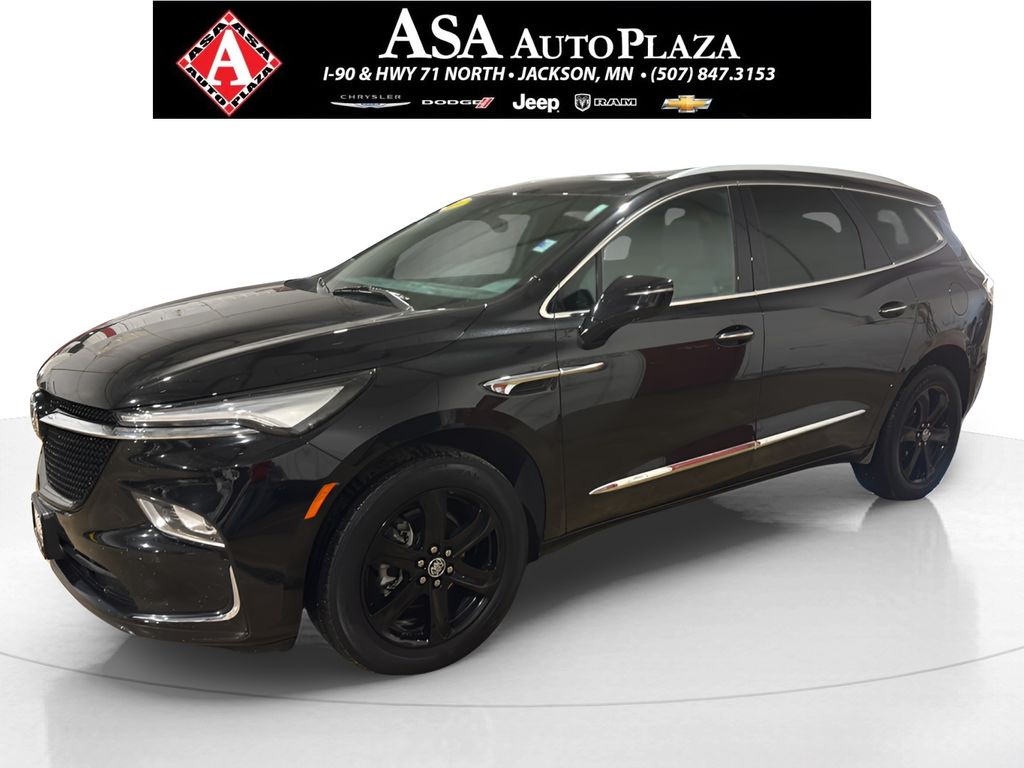  2024 Buick Enclave Essence AWD   