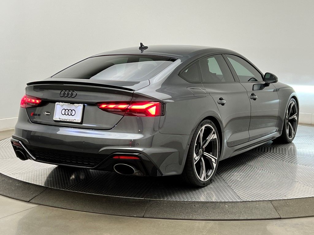 Thumbnail: 2021 Audi RS 5 - 5