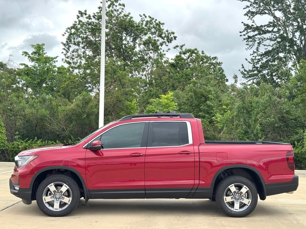 2026 Honda Ridgeline RTL Red at Community Honda