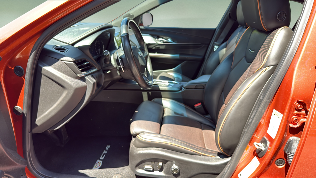 2023 Cadillac CT4