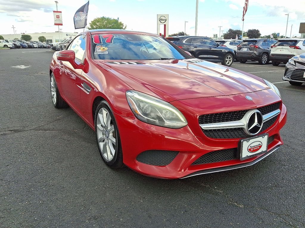 Thumbnail: 2017 Mercedes-Benz SLC - 4