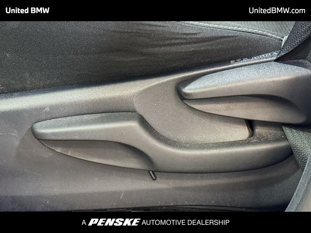 Thumbnail: 2016 Toyota RAV4 - 4