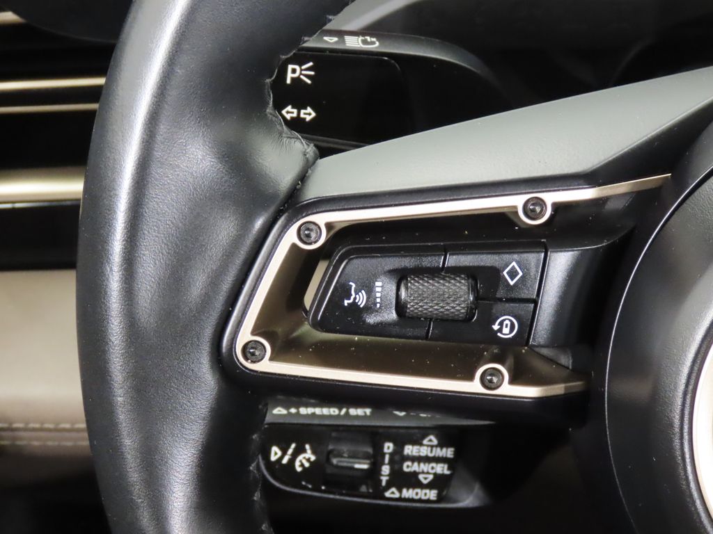 Thumbnail: 2021 Porsche Taycan - 18