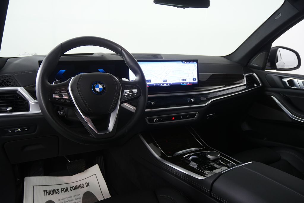 Thumbnail: 2026 BMW X5 - 18