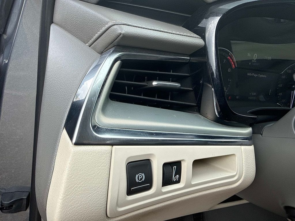 Used 2021 Cadillac XT5 SUV