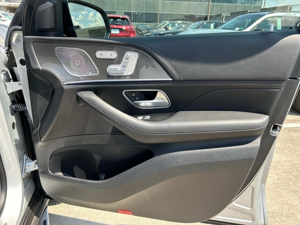 Thumbnail: 2021 Mercedes-Benz GLE - 23